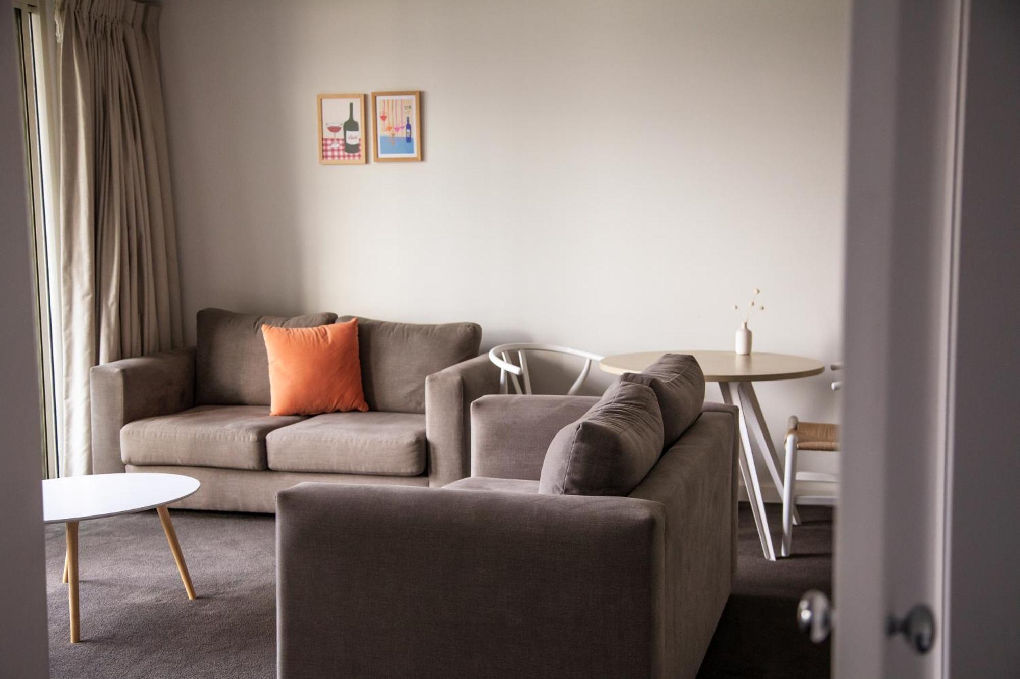 Nagambie Waterfront Motel Экстерьер фото