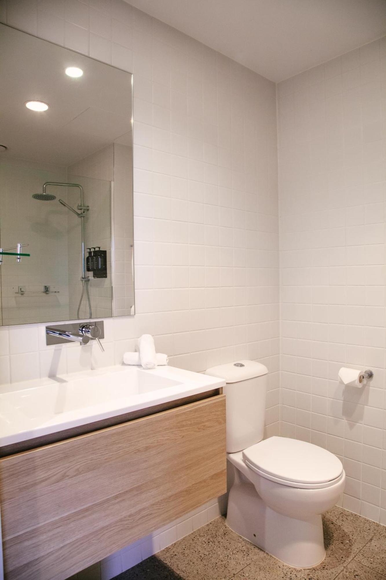 Nagambie Waterfront Motel Экстерьер фото