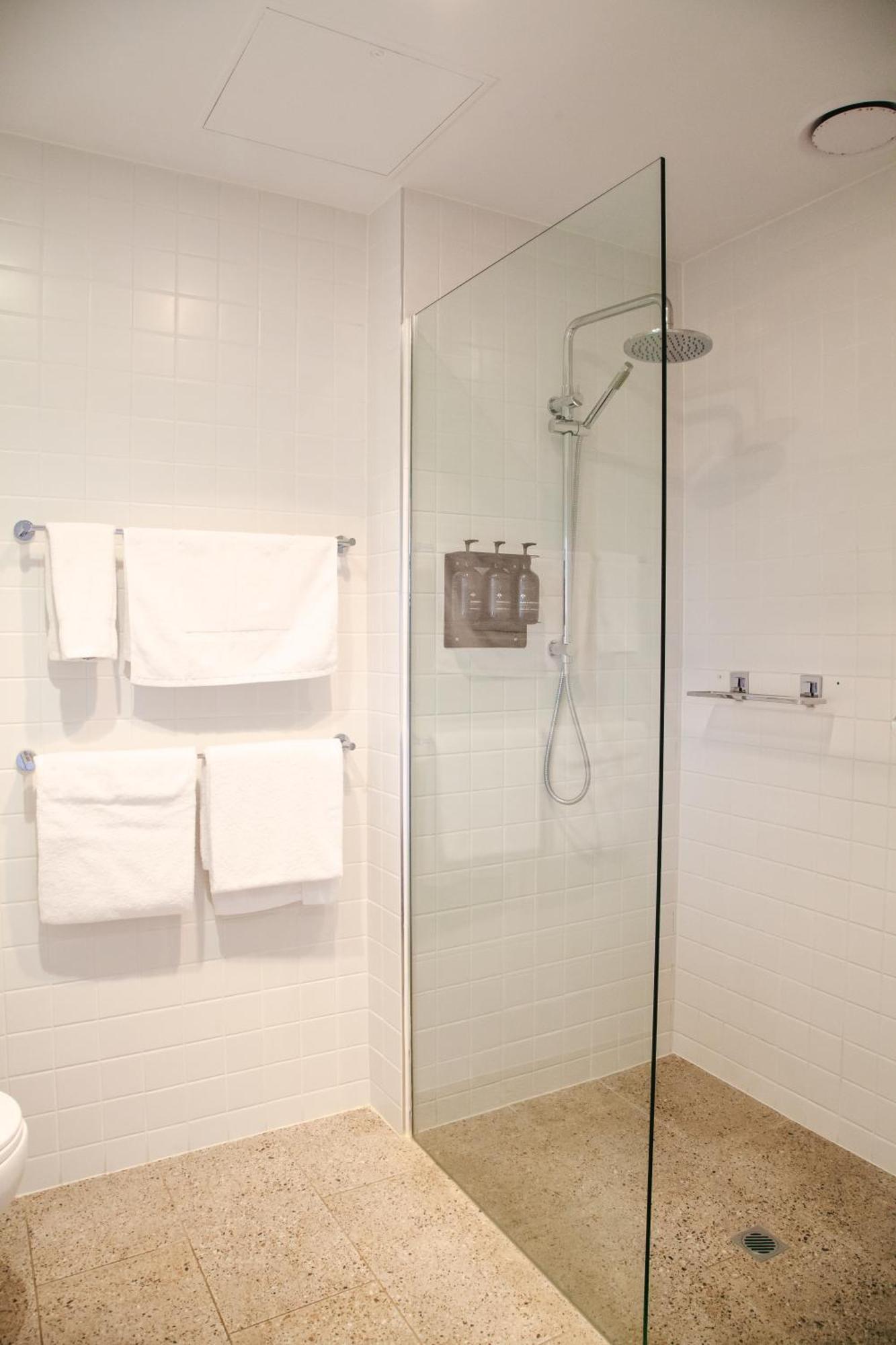 Nagambie Waterfront Motel Экстерьер фото